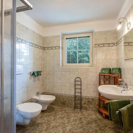 Apartment Weingut Lieselehof Laurin Caldaro